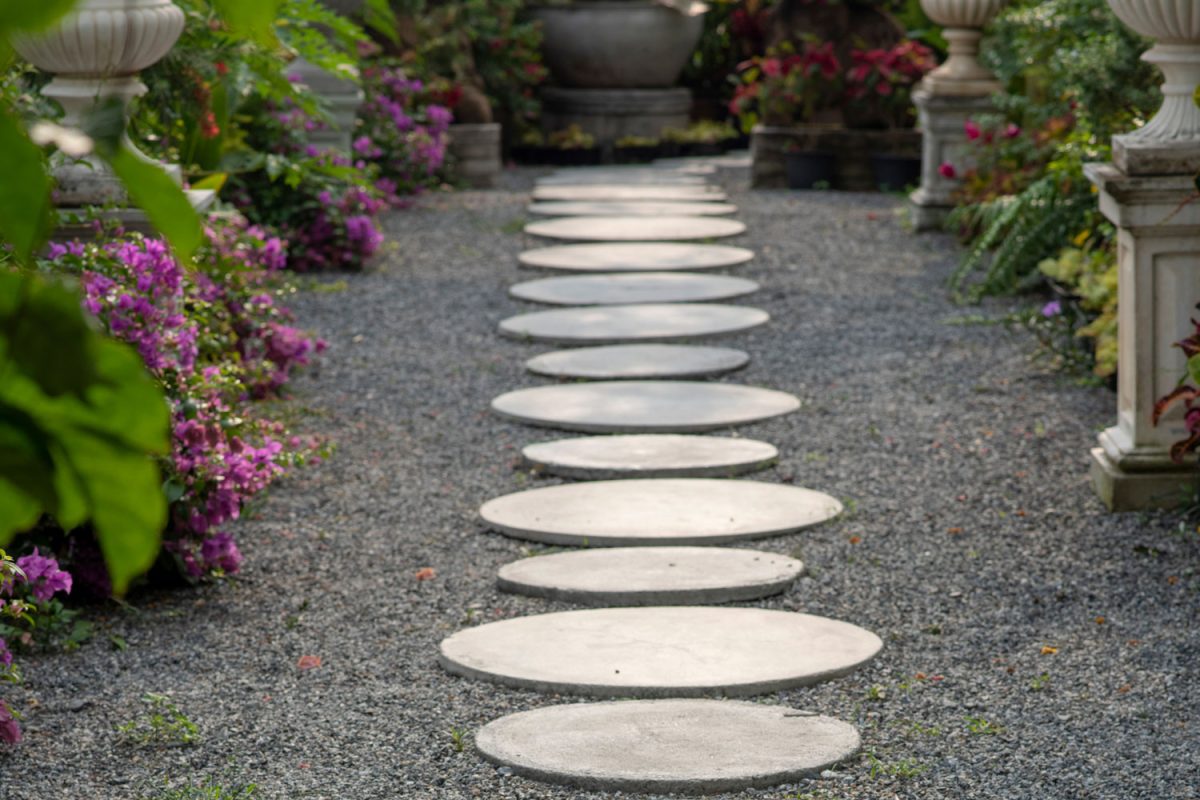 Improved and organized stepping stones