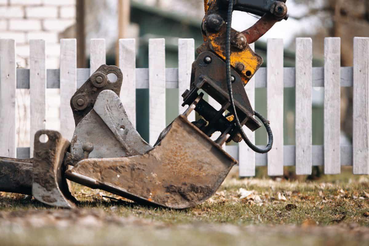 Landscaper Machines for grading yard or land of your area