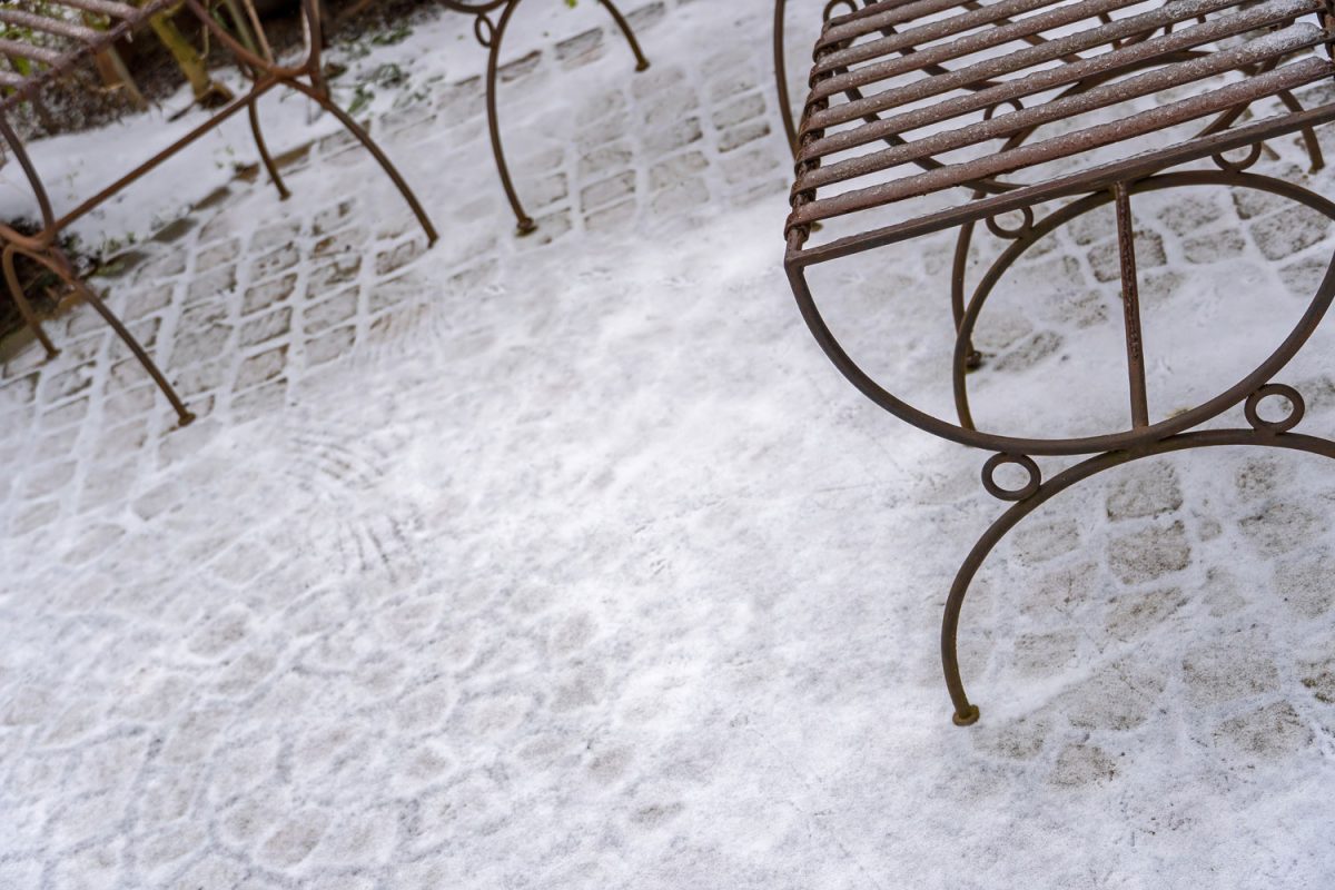 flagstone pavers advantages in winter